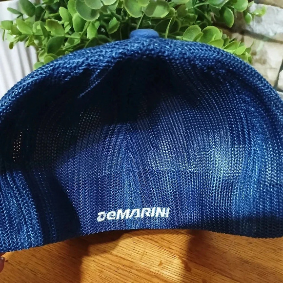 New Demarini Flex Fit Adult Hat S/M - Picture 3 of 5